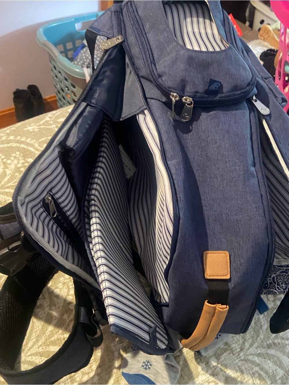 Fisher-Price Navy Blue baby diaper Backpack with Black Accents lots of space - Picture 9 of 13